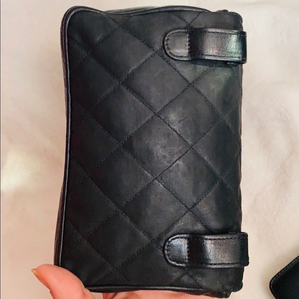 CHANEL Black Crossbody Bag with Gold Accents - Picture 3 of 16